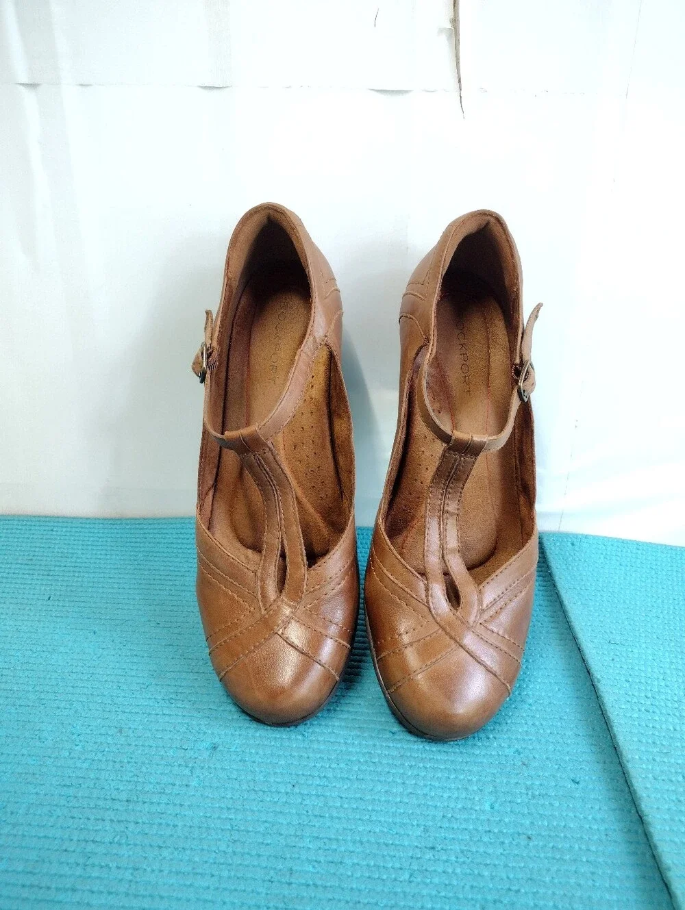 Rockport Women's Leather T-Strap Shoes Vintage Style Pump Low Heel Straps 8.5